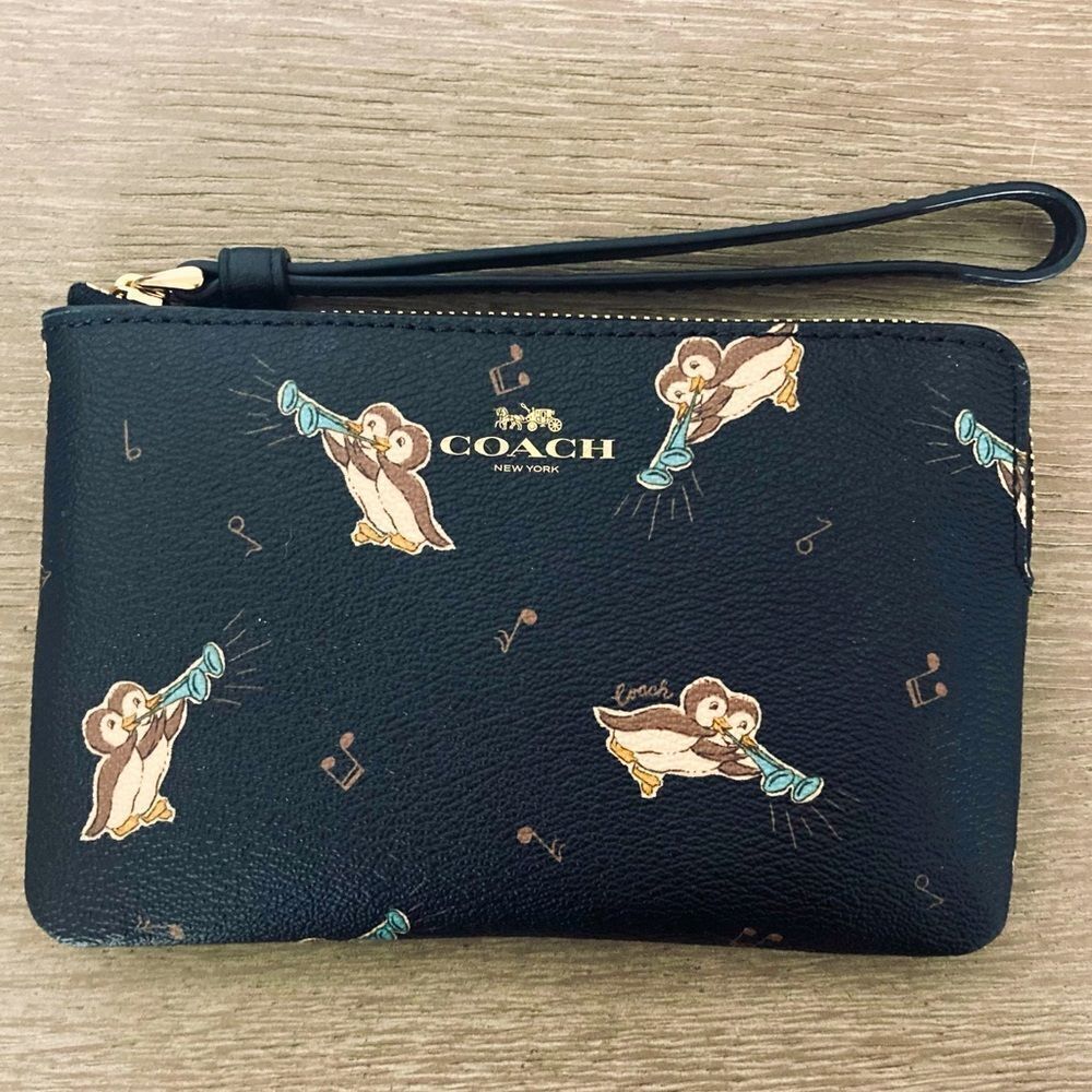 New Coach Penguin Black Wristlet Wallet - Picture 1 of 7